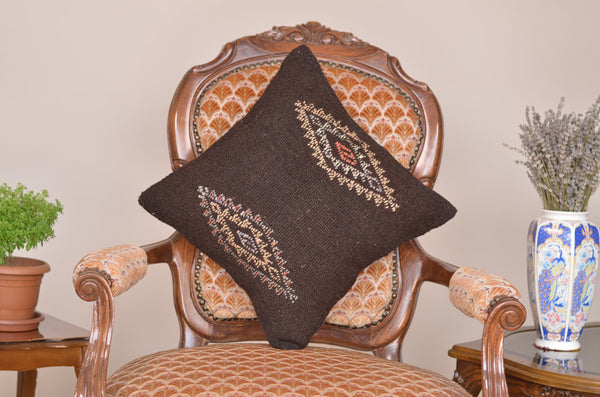 16 x 16 Handmade  Vintage Pillow, %100 Wool, 664900