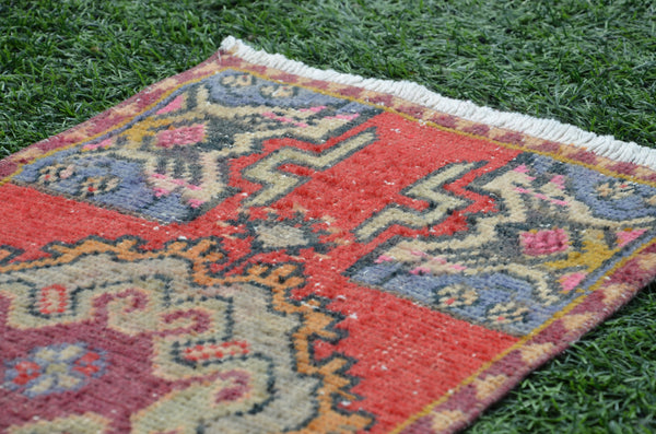 Natural Turkish Vintage small area rug doormat for home decor, bathroom rug, area oushak rug bathroom mat kitchen rug kilim rug, rug 2,9x1,5, 665098
