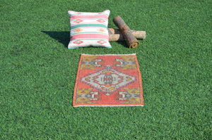 Vintage Handmade Turkish small area rug doormat for home decor, bathroom rug, area oushak rug bathroom mat kitchen kilim rug, rug 3,1X1,6, 665122