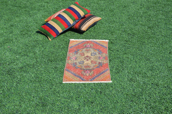 Natural Turkish Vintage small area rug doormat for home decor, bathroom rug, area oushak rug bathroom mat kitchen rug kilim rug, rug 2,9X1,3, 665142