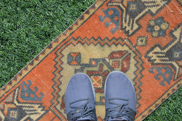Vintage Handmade Turkish small area rug doormat for home decor, bathroom rug, area oushak rug bathroom mat kitchen kilim rug, rug 2,9X1,4, 665152