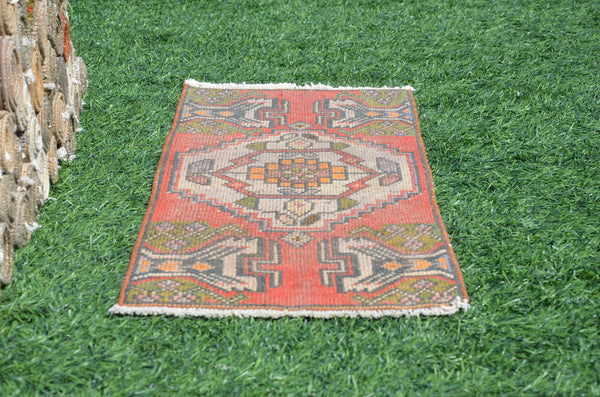 Turkish Handmade Vintage small area rug doormat for home decor, bathroom rug, area oushak rug bathroom mat kitchen rug  kilim rug, rug 3x1.3, 665165