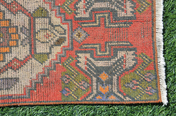 Turkish Handmade Vintage small area rug doormat for home decor, bathroom rug, area oushak rug bathroom mat kitchen rug  kilim rug, rug 3x1.3, 665165