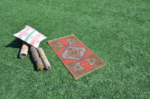 Handmade Turkish Vintage small area rug doormat for home decor, bathroom rug, area oushak rug bathroom mat kitchen rug  kilim rug, rug 3x1.5, 665174