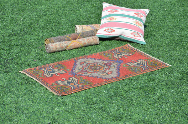 Handmade Turkish Vintage small area rug doormat for home decor, bathroom rug, area oushak rug bathroom mat kitchen rug  kilim rug, rug 3x1.5, 665174