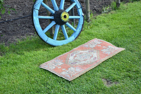 Vintage Handmade Turkish small area rug doormat for home decor, bathroom rug, area oushak rug bathroom mat kitchen kilim rug, rug 3.2x1.5, 664554