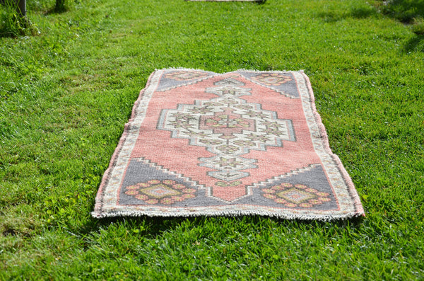 Turkish Handmade Vintage small area rug doormat for home decor, bathroom rug, area oushak rug bathroom mat kitchen kilim rug, rug 3.9x1.8, 664557