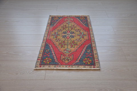 Unique Turkish Vintage small area rug doormat for home decor, bathroom rug, area oushak rug bathroom mat kitchen rug  kilim rug, rug 3x1.6, 664382
