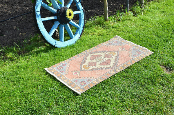 Vintage Handmade Turkish small area rug doormat for home decor, bathroom rug, area oushak rug bathroom mat kitchen kilim rug, rug 3.2x1.7, 664558