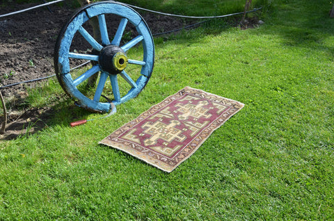 Unique Turkish Vintage small area rug doormat for home decor, bathroom rug, area oushak rug bathroom mat kitchen rug  kilim rug, rug 2.9x1.6, 664571