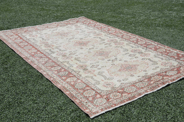 Beige Turkish large Vintage rug for home decor, oversize rug, area rug oushak rug boho rug bedroom rug kitchen rug  kilim rug, rugs 5x8, 665386
