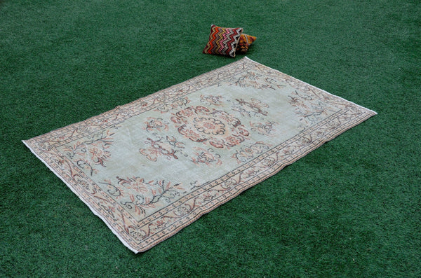 Handknotted Turkish large Vintage rug for home decor, oversize rug, area rug oushak rug boho rug bedroom kitchen rug  kilim rug, rugs 5x9, 665387