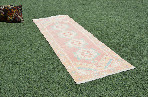 Unique Vintage Turkish runner rug for home decor, area rug, Anatolian oushak rug boho rug kitchen rug  bathroom rug kilim, 9'1"x2'9", 665444