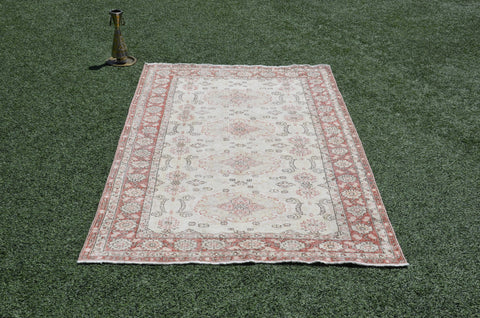 Beige Turkish large Vintage rug for home decor, oversize rug, area rug oushak rug boho rug bedroom rug kitchen rug  kilim rug, rugs 5x8, 665386