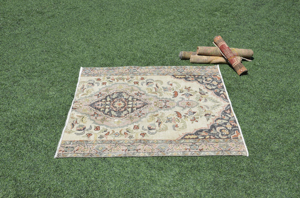 small area Handmade Turkish Vintage rug for home decor, bathroom rug, area rug oushak rug boho rug kitchen rug  kilim rug door mat, rugs 4x4, 665416