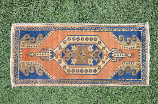 Handmade Turkish Vintage small area rug doormat for home decor, bathroom rug, area oushak rug bathroom mat kitchen kilim rug, rug 3.9x1.9, 665433