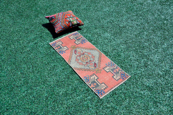 Handmade Turkish Vintage small area rug doormat for home decor, bathroom rug, area oushak rug bathroom mat kitchen kilim rug, rug 3,2X1,4, 665475
