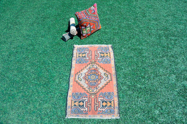 Turkish Handmade Vintage small area rug doormat for home decor, bathroom rug, area oushak rug bathroom mat kitchen kilim rug, rug 3.1X1.8, 665529