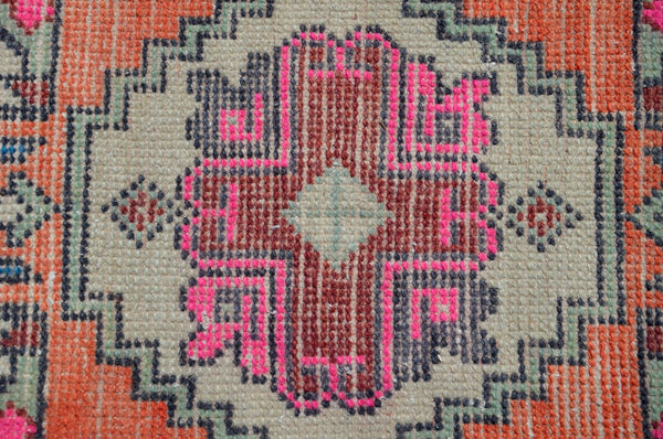 Unique Turkish Vintage small area rug doormat for home decor, bathroom rug, area oushak rug bathroom mat kitchen rug  kilim rug, rug 3,2X1,7, 665530