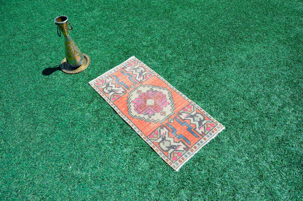 Unique Turkish Vintage small area rug doormat for home decor, bathroom rug, area oushak rug bathroom mat kitchen rug  kilim rug, rug 3,2X1,7, 665530