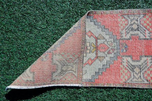 Turkish Handmade Vintage small area rug doormat for home decor, bathroom rug, area oushak rug bathroom mat kitchen kilim rug, rug 3.1X1.7, 665568