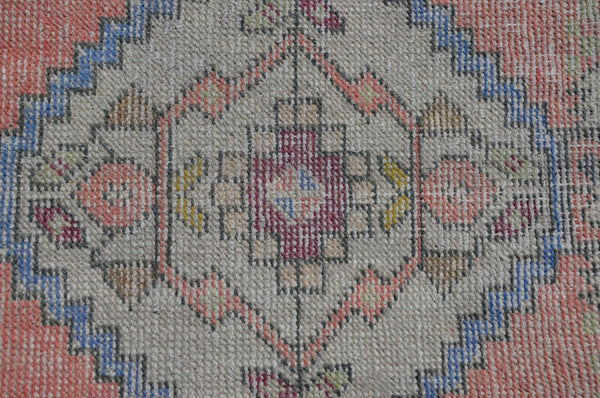 Natural Turkish Vintage small area rug doormat for home decor, bathroom rug, area oushak rug bathroom mat kitchen kilim rug, rug 3.1X1.7, 665598