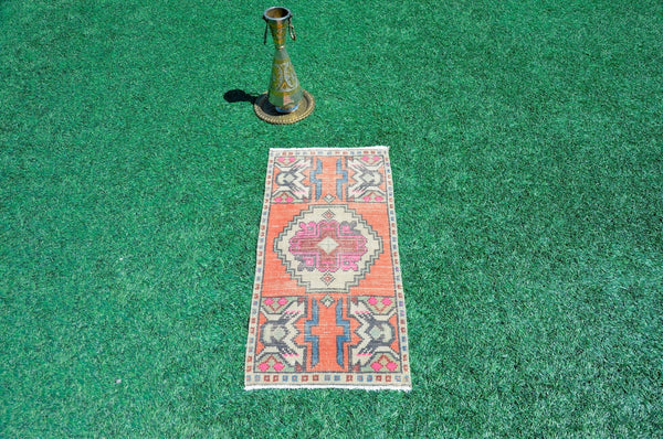 Unique Turkish Vintage small area rug doormat for home decor, bathroom rug, area oushak rug bathroom mat kitchen rug  kilim rug, rug 3,2X1,7, 665530