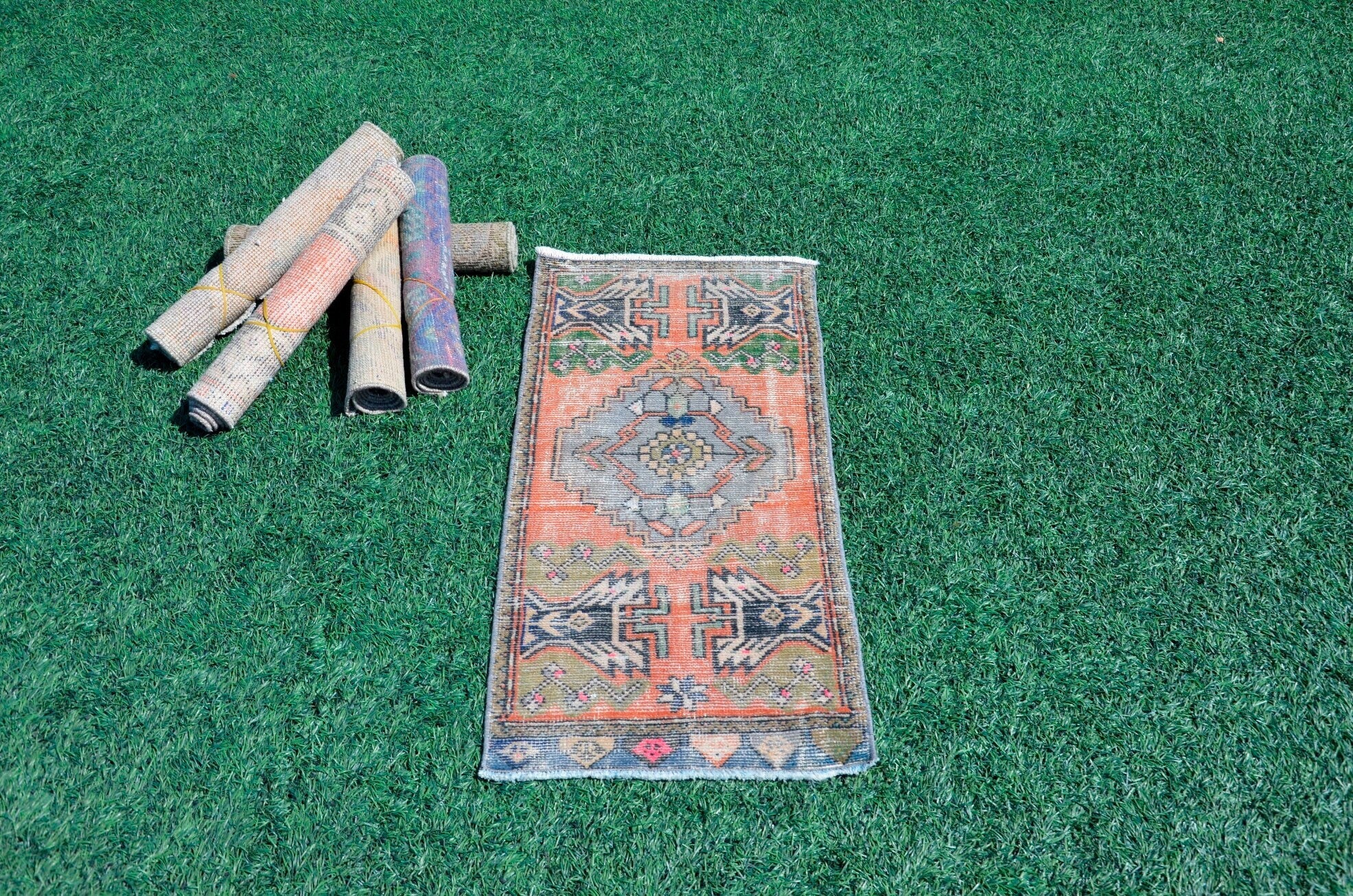 Unique Turkish Vintage small area rug doormat for home decor, bathroom rug, area oushak rug bathroom mat kitchen rug  kilim rug, rug 3,3X1,7, 665614