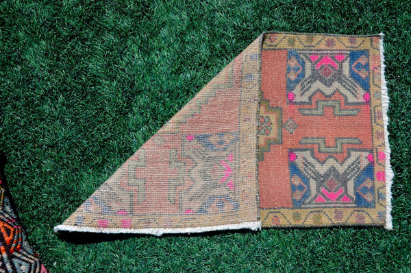Natural Turkish Vintage small area rug doormat for home decor, bathroom rug, area oushak rug bathroom mat kitchen kilim rug, rug 2.9X1.9, 665472