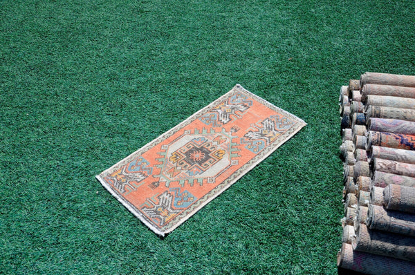 Natural Turkish Vintage small area rug doormat for home decor, bathroom rug, area oushak rug bathroom mat kitchen kilim rug, rug 3X1.6, 665498