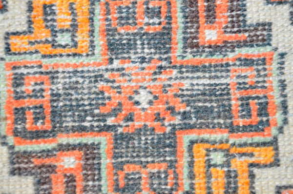 Vintage Handmade Turkish small area rug doormat for home decor, bathroom rug, area oushak rug bathroom mat kitchen kilim rug, rug 2.6X1.5, 665499