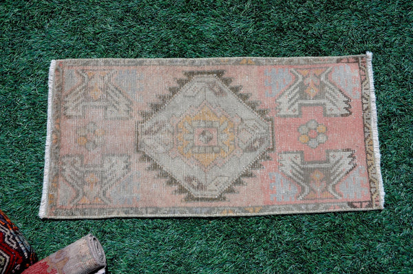 Turkish Handmade Vintage small area rug doormat for home decor, bathroom rug, area oushak rug bathroom mat kitchen kilim rug, rug 3.1X1.7, 665509