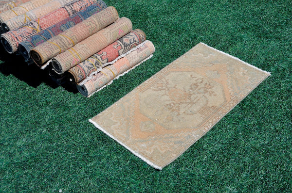 Handmade Turkish Vintage small area rug doormat for home decor, bathroom rug, area oushak rug bathroom mat kitchen kilim rug, rug 2.9x1.6, 665510