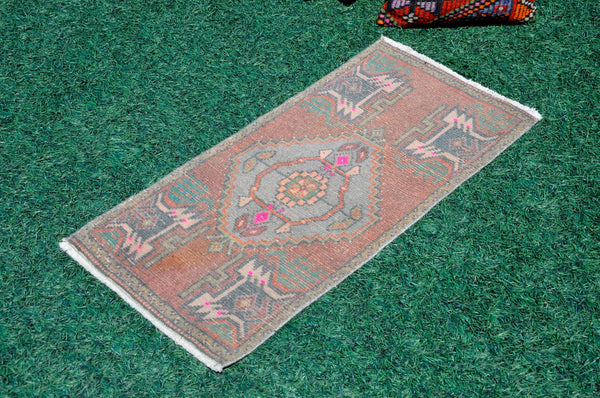 Natural Turkish Vintage small area rug doormat for home decor, bathroom rug, area oushak rug bathroom mat kitchen kilim rug, rug 3.1X1.7, 665523