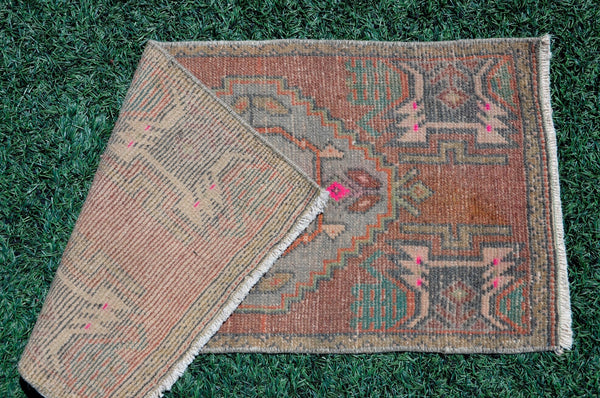 Natural Turkish Vintage small area rug doormat for home decor, bathroom rug, area oushak rug bathroom mat kitchen kilim rug, rug 3.1X1.7, 665523