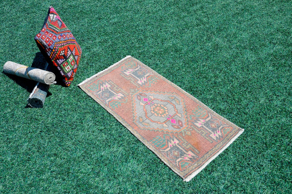 Natural Turkish Vintage small area rug doormat for home decor, bathroom rug, area oushak rug bathroom mat kitchen kilim rug, rug 3.1X1.7, 665523