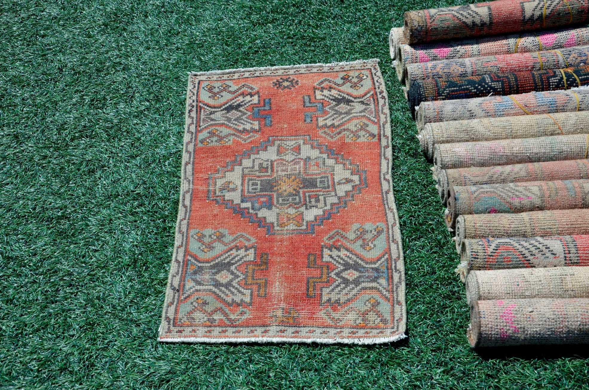 Turkish Handmade Vintage small area rug doormat for home decor, bathroom rug, area oushak rug bathroom mat kitchen kilim rug, rug 2.11X1.6, 665535