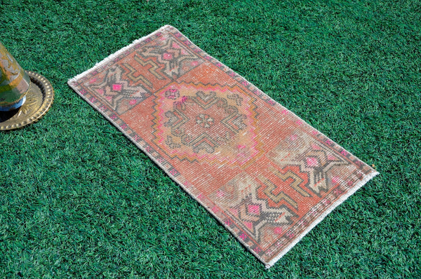 Handmade Turkish Vintage small area rug doormat for home decor, bathroom rug, area oushak rug bathroom mat kitchen kilim rug, rug 2.11x1.5, 665552