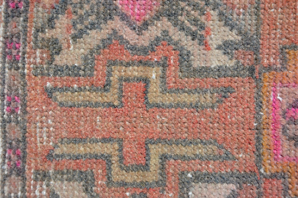 Handmade Turkish Vintage small area rug doormat for home decor, bathroom rug, area oushak rug bathroom mat kitchen kilim rug, rug 2.11x1.5, 665552