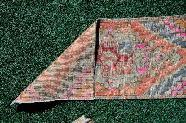 Turkish Handmade Vintage small area rug doormat for home decor, bathroom rug, area oushak rug bathroom mat kitchen kilim rug, rug 3.3X1.6, 665558