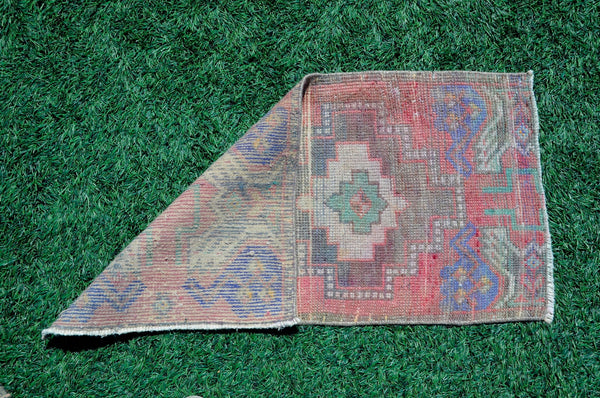 Unique Turkish Vintage small area rug doormat for home decor, bathroom rug, area oushak rug bathroom mat kitchen rug kilim rug, rug 2.11x1.6, 665583