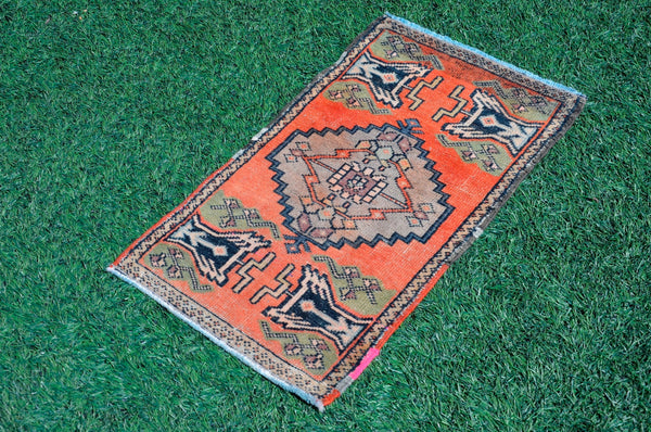 Natural Turkish Vintage small area rug doormat for home decor, bathroom rug, area oushak rug bathroom mat kitchen kilim rug, rug 2.8X1.6, 665586