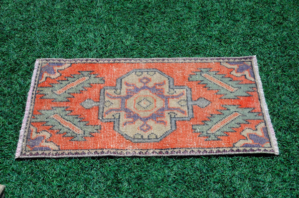 Turkish Handmade Vintage small area rug doormat for home decor, bathroom rug, area oushak rug bathroom mat kitchen kilim rug, rug 2.11X1.6, 665589