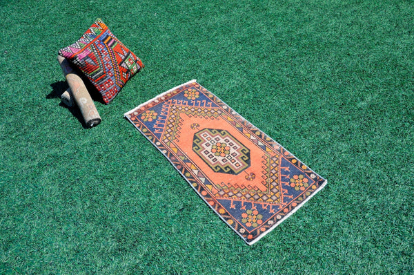 Natural Turkish Vintage small area rug doormat for home decor, bathroom rug, area oushak rug bathroom mat kitchen kilim rug, rug 3.2X1.7, 665600