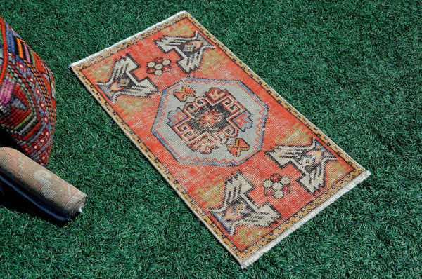 Vintage Handmade Turkish small area rug doormat for home decor, bathroom rug, area oushak rug bathroom mat kitchen kilim rug, rug 2.11X1.7, 665617