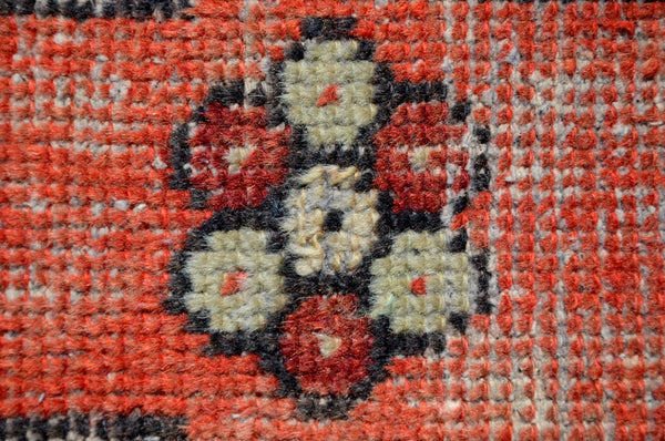 Vintage Handmade Turkish small area rug doormat for home decor, bathroom rug, area oushak rug bathroom mat kitchen kilim rug, rug 2.11X1.7, 665617