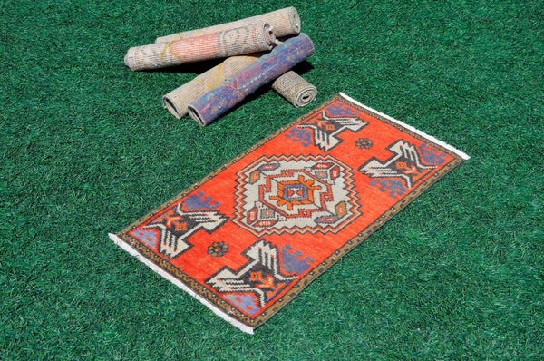 Handmade Turkish Vintage small area rug doormat for home decor, bathroom rug, area oushak rug bathroom mat kitchen kilim rug, rug 2.11x1.7, 665636