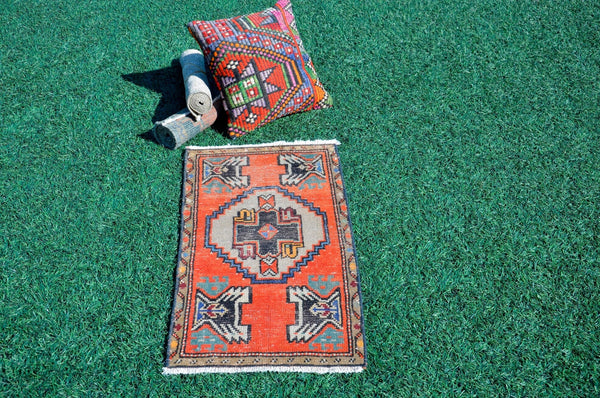 Handmade Turkish Vintage small area rug doormat for home decor, bathroom rug, area oushak rug bathroom mat kitchen kilim rug, rug 2.9x1.6, 665566