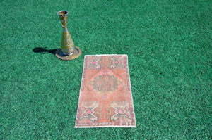 Handmade Turkish Vintage small area rug doormat for home decor, bathroom rug, area oushak rug bathroom mat kitchen kilim rug, rug 2.11x1.5, 665552