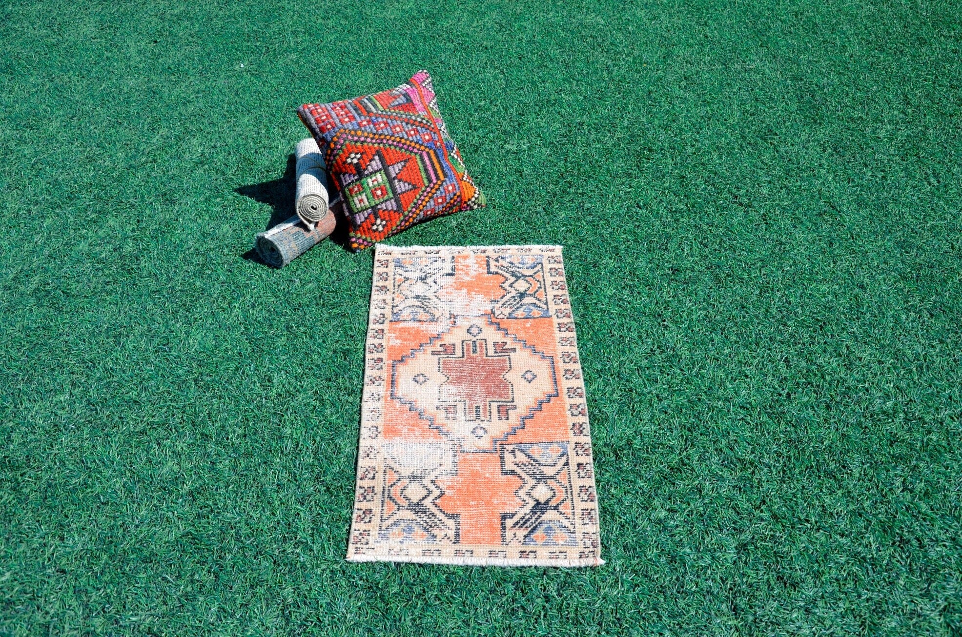 Turkish Handmade Vintage small area rug doormat for home decor, bathroom rug, area oushak rug bathroom mat kitchen kilim rug, rug 2.11X1.6, 665551